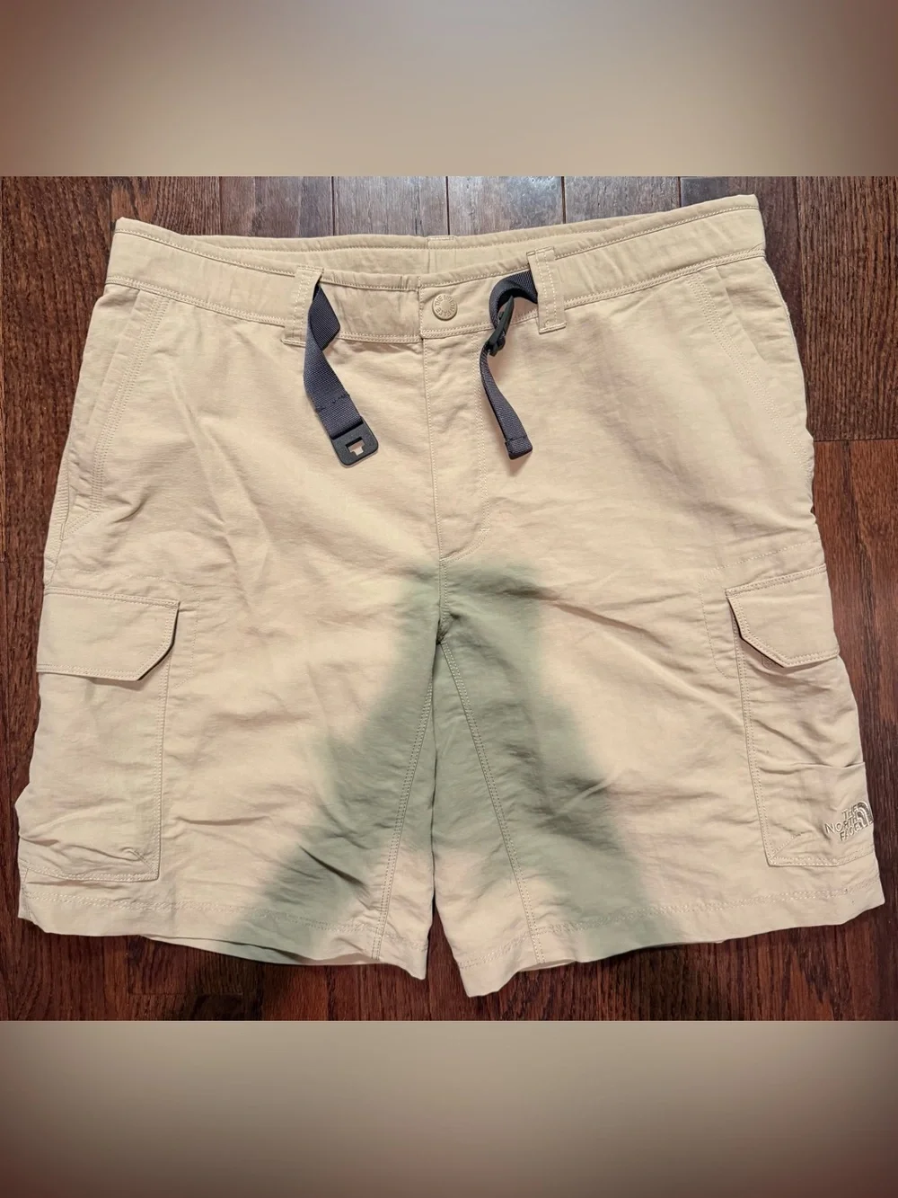 The North Face Men’s Beige Cargo Shorts with Adjustable Waist 36